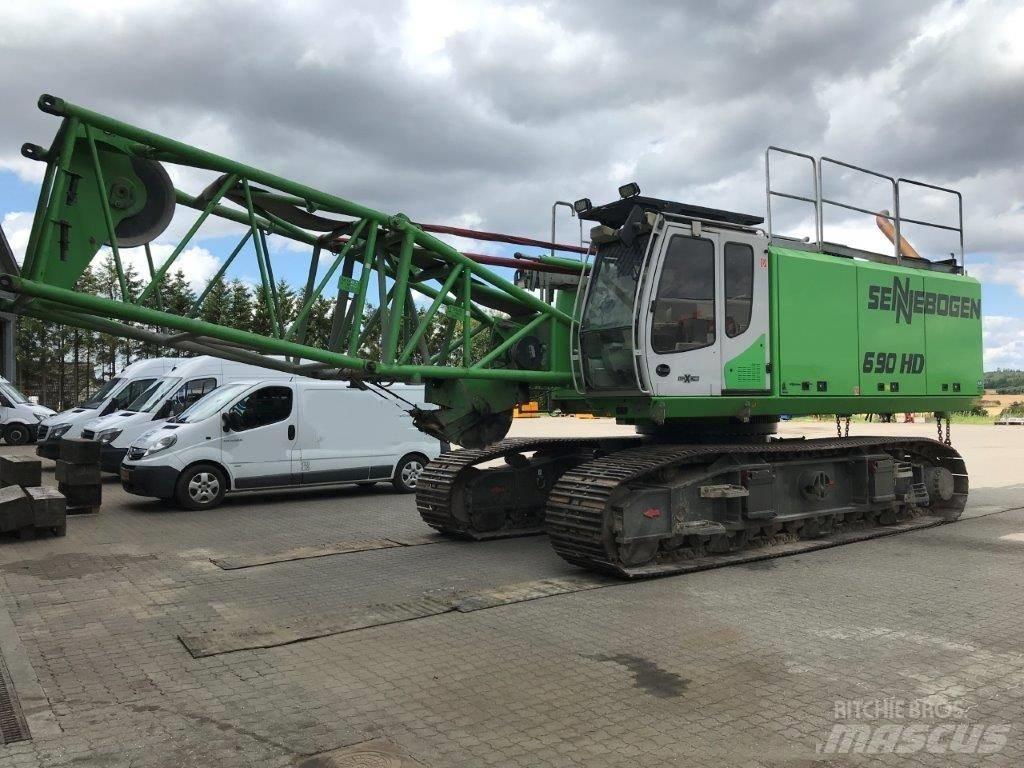 Sennebogen 690 Tela-alustaiset nosturit