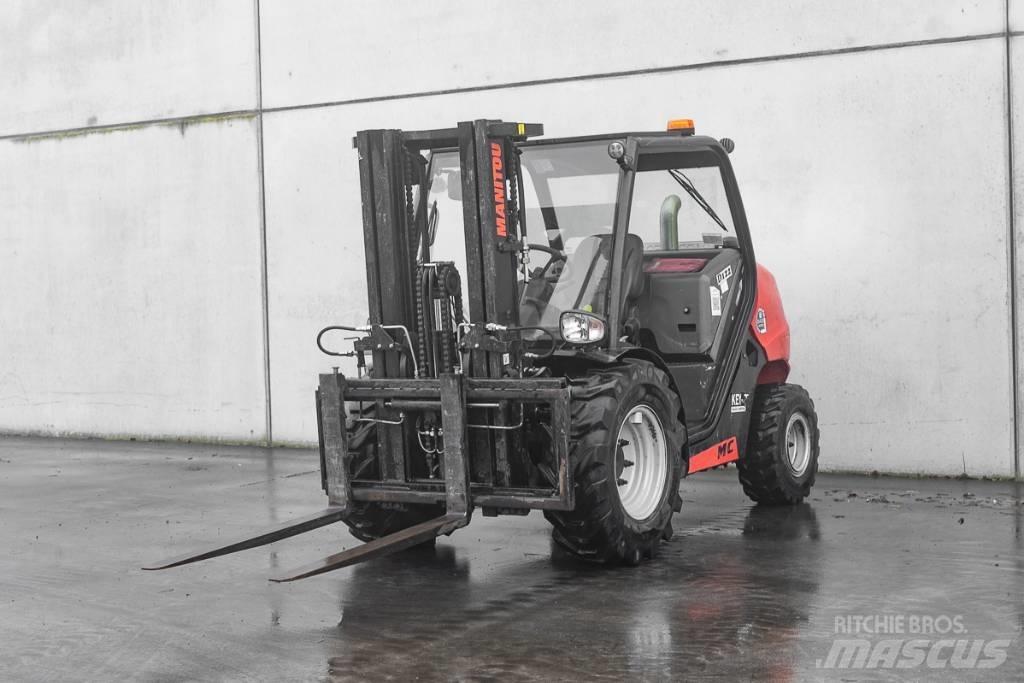 Manitou MC 30-4 D Dieseltrukit