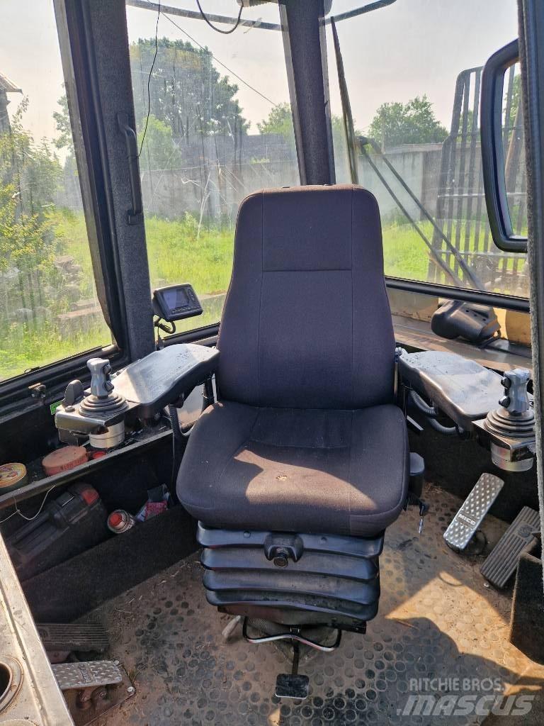 Metsis 408F Kuormatraktorit