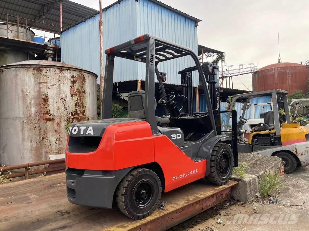 Toyota FD 30 Dieseltrukit