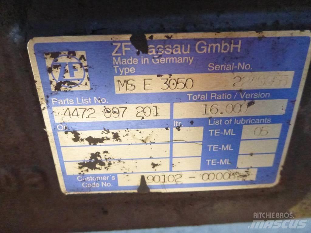 GM Doosan DX140W Akselit