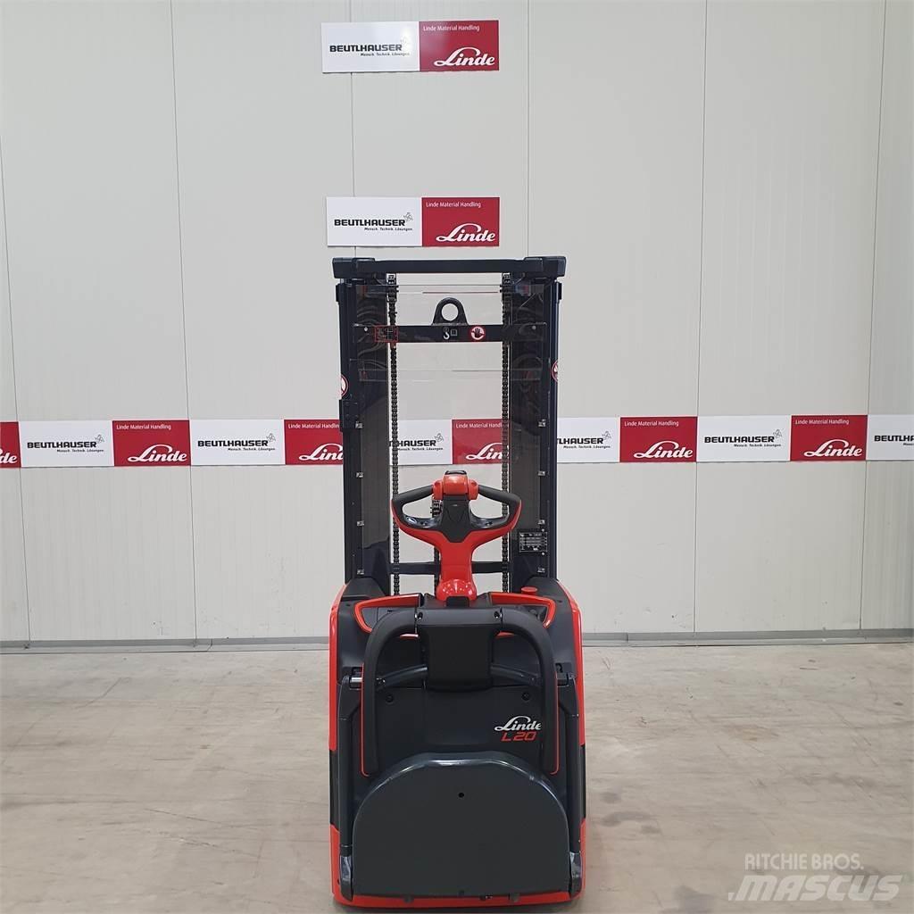 Linde L20APi Käyden ajettavat pinoamistrukit