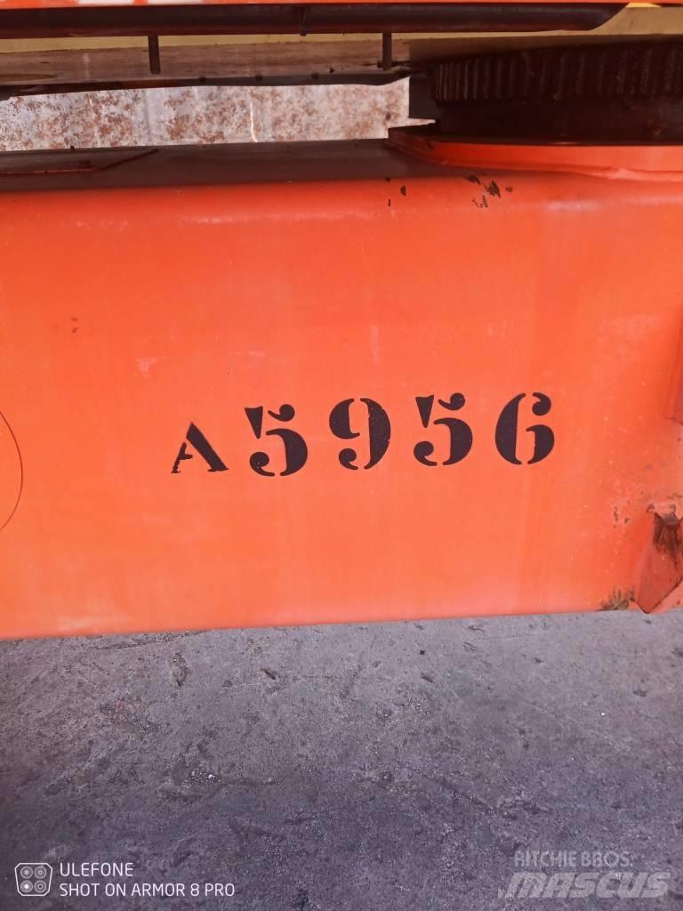 JLG 1350 SJP Teleskooppipuominostimet