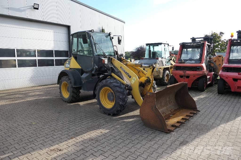 Komatsu WA 100 M-5 Pyöräkuormaajat