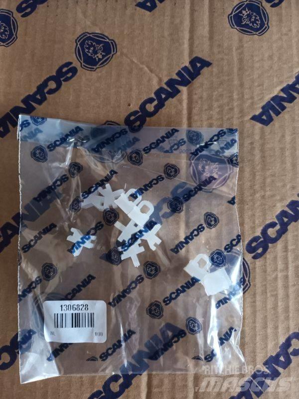 Scania RING 1306828 Ohjaamot ja sisustat