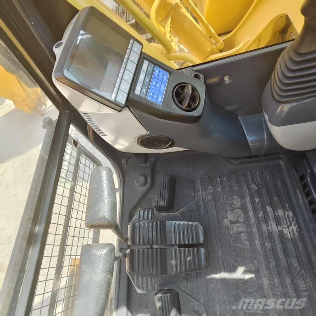 Komatsu PC 220-8 Telakaivukoneet