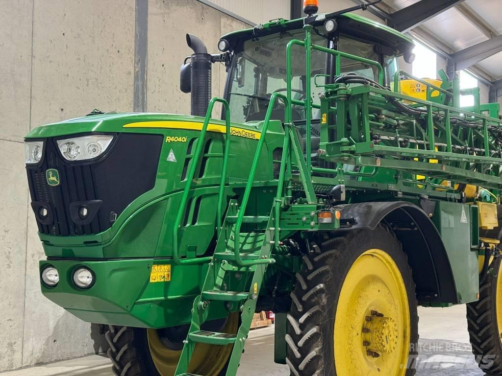 John Deere R4040i Itsekulkevat ruiskut
