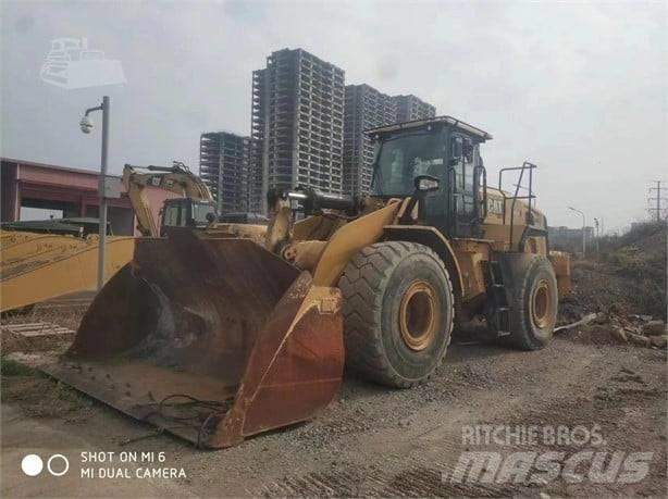 CAT 966L Pyöräkuormaajat