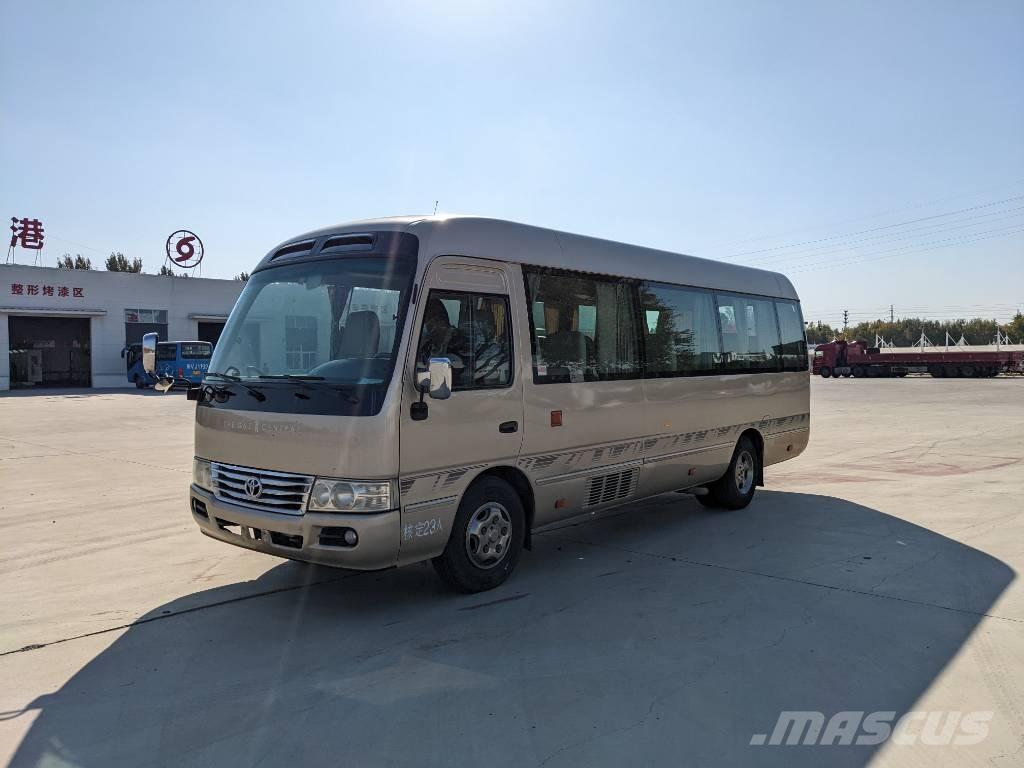 Toyota Coaster Bus Minibussit