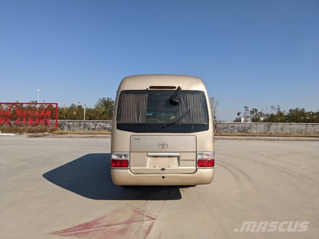 Toyota Coaster Bus Minibussit