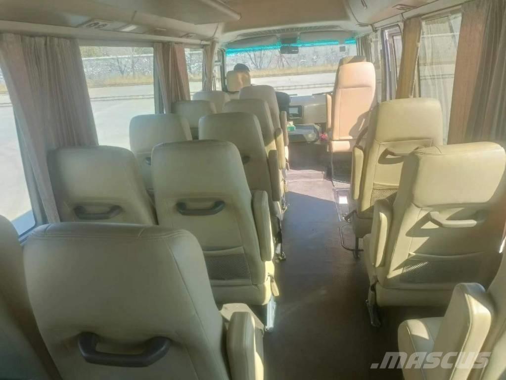 Toyota Coaster Bus Minibussit
