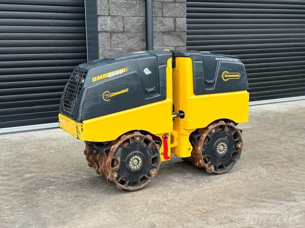 Bomag BMP 8500 Tärylevyt
