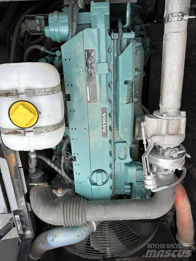 Volvo EC210D Telakaivukoneet