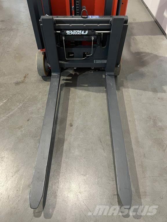 Linde E10 Käyden ajettavat pinoamistrukit