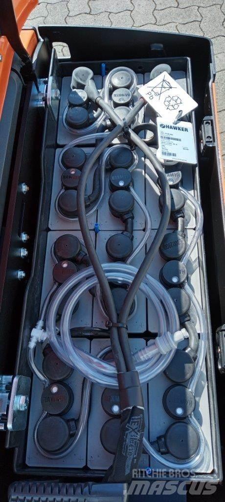 Toyota LPE 250 Lavansiirtotrukit