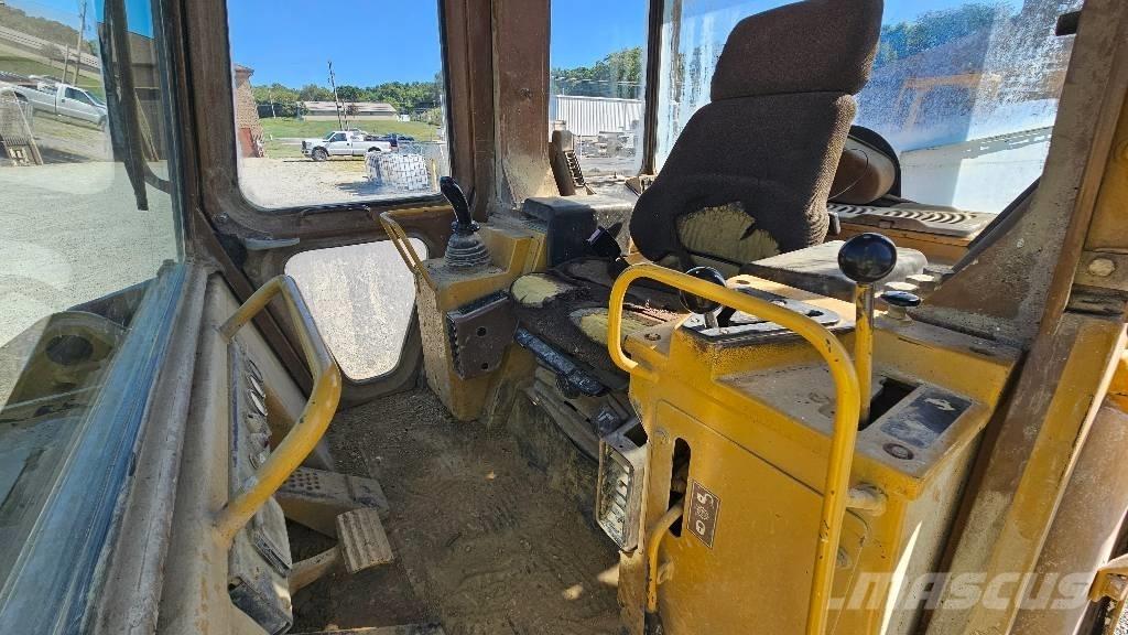 CAT 963 B Telakuormaajat