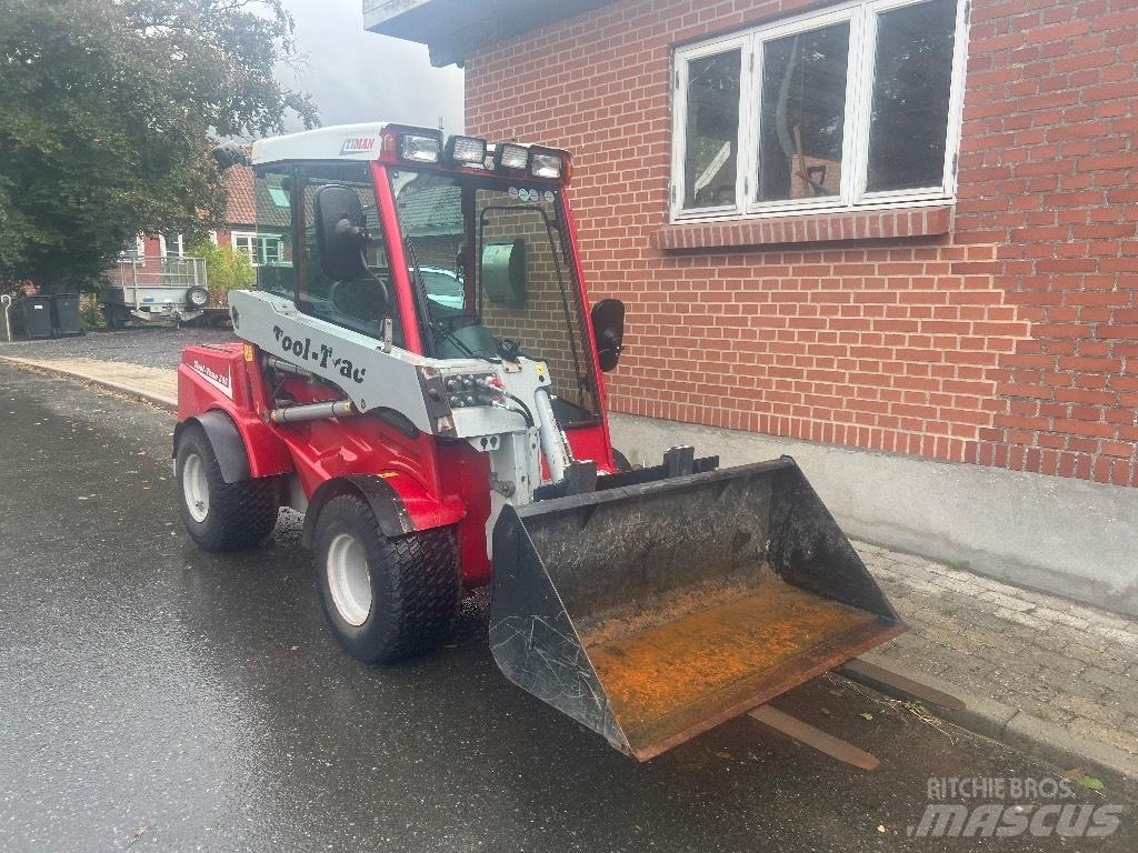 Timan Tool trac 245 Pienet kuormainlaitteet