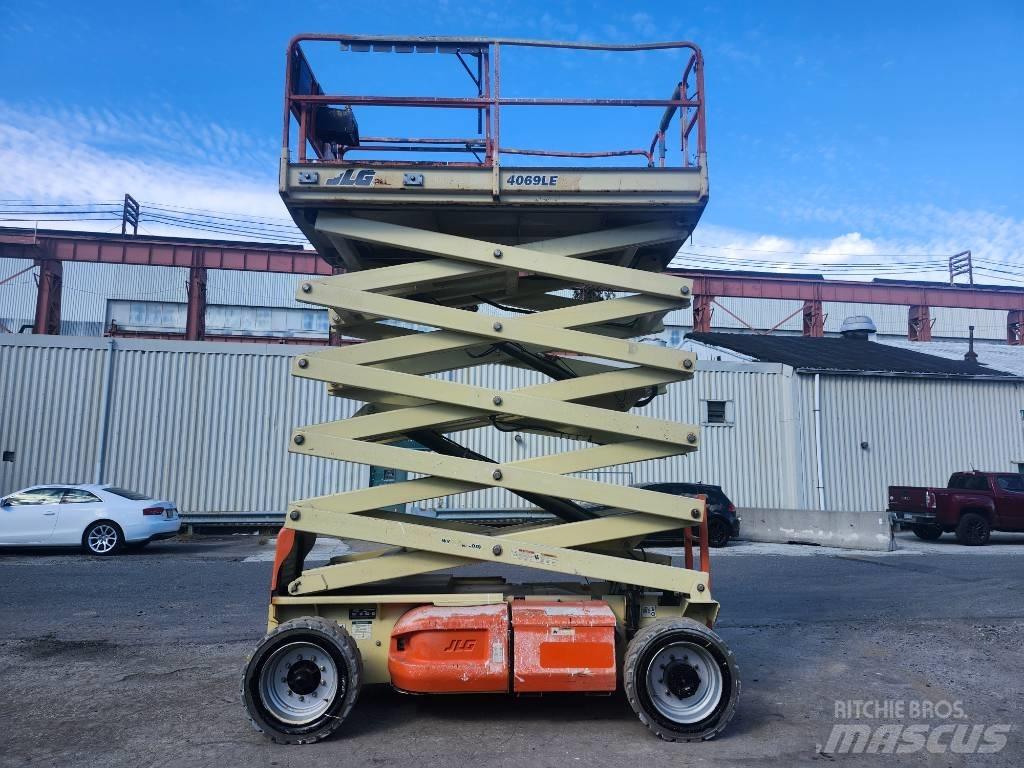 JLG 4069 LE Saksilavat