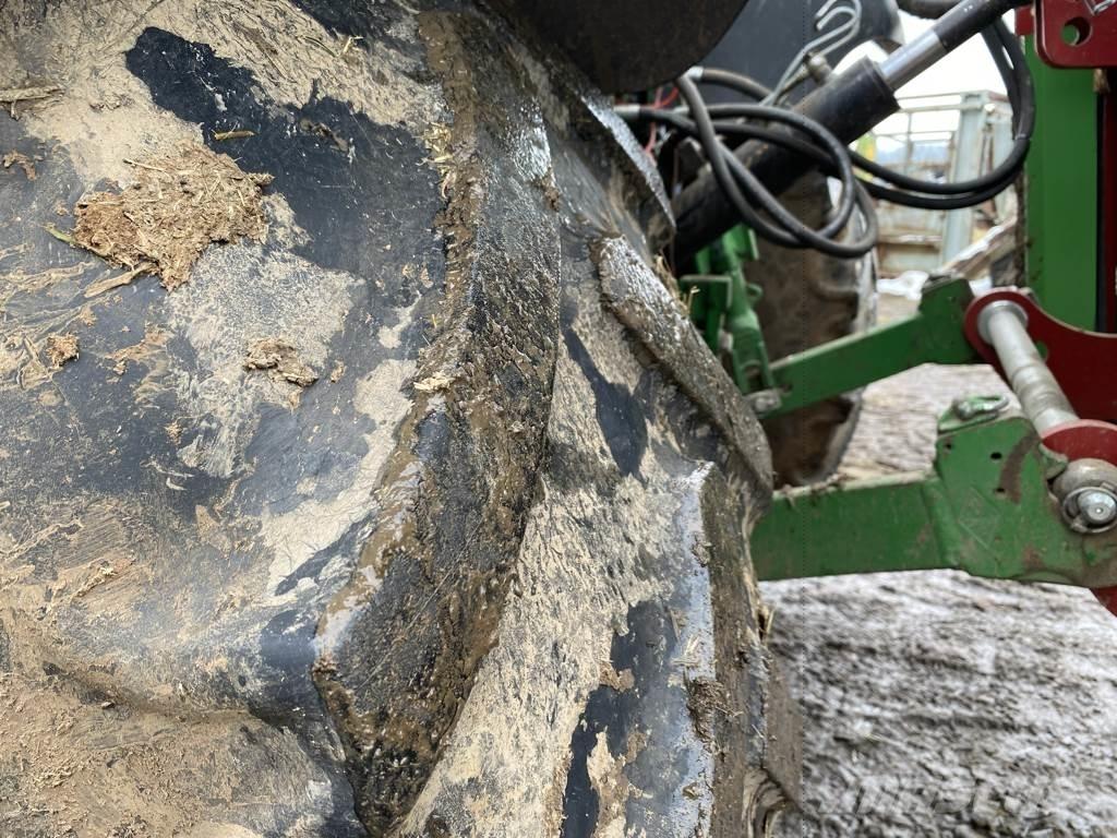John Deere 6110M Traktorit