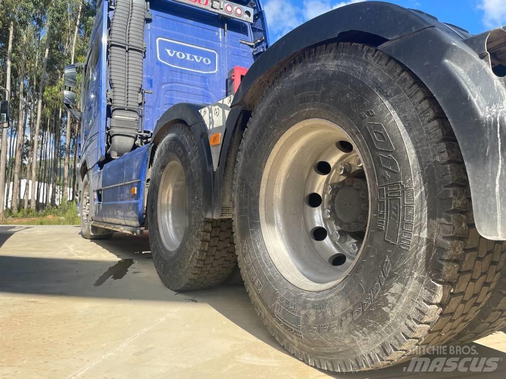 Volvo FH16 750 Vetopöytäautot
