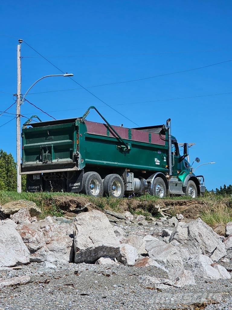 Peterbilt 567 Sora- ja kippiautot