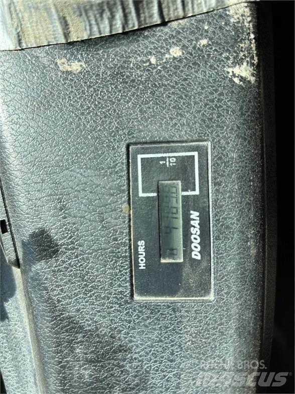 Doosan DL300 Pyöräkuormaajat