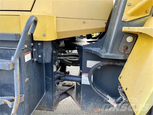Komatsu WA320 Pyöräkuormaajat