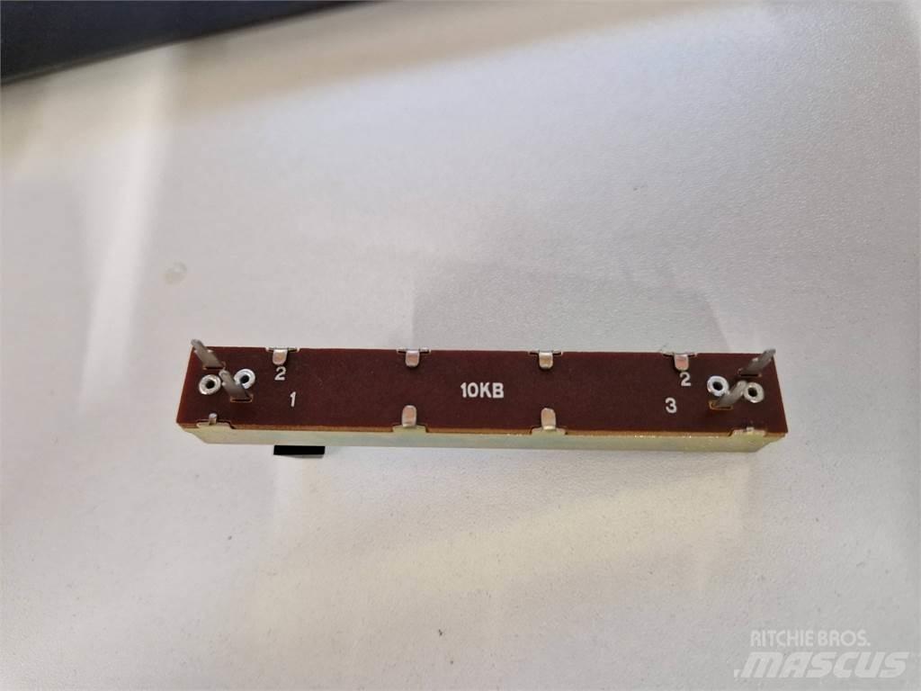 Rottne 076-0077 Sähkö ja elektroniikka