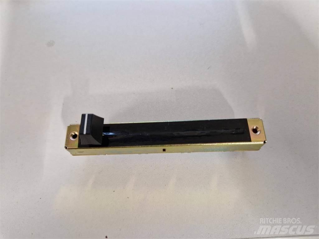 Rottne 076-0077 Sähkö ja elektroniikka