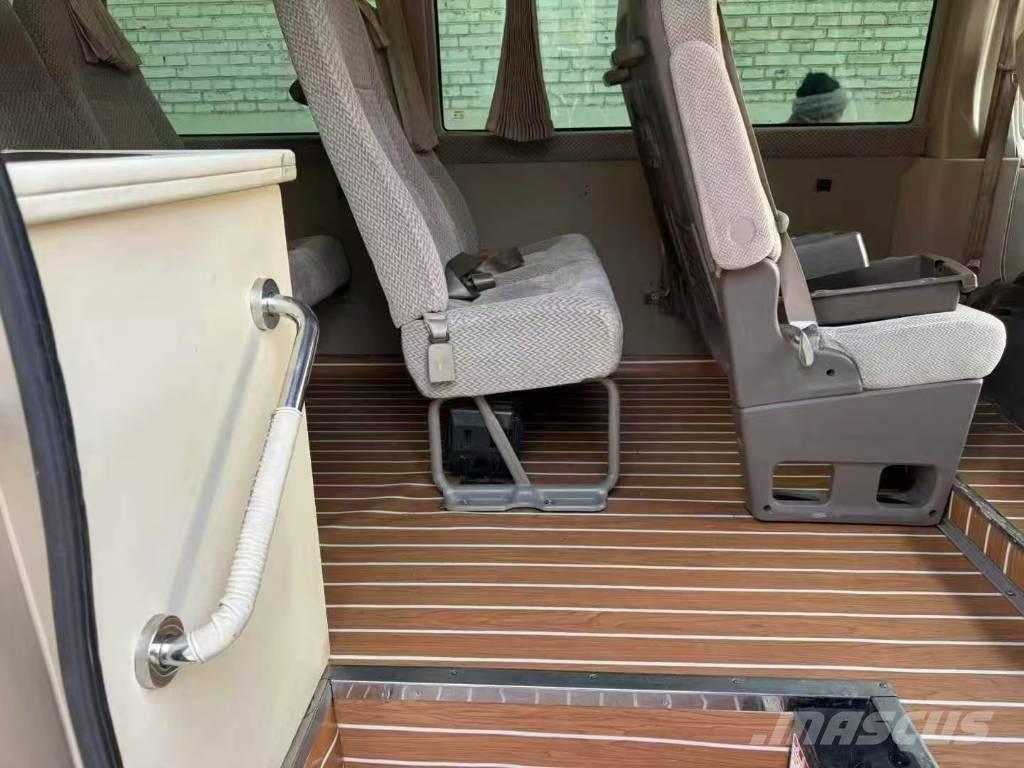 Toyota Coaster Bus Minibussit