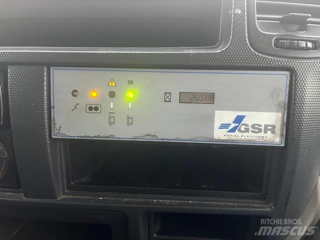 Nissan GSR B200PX Henkilönostimet ja nostolaitteet