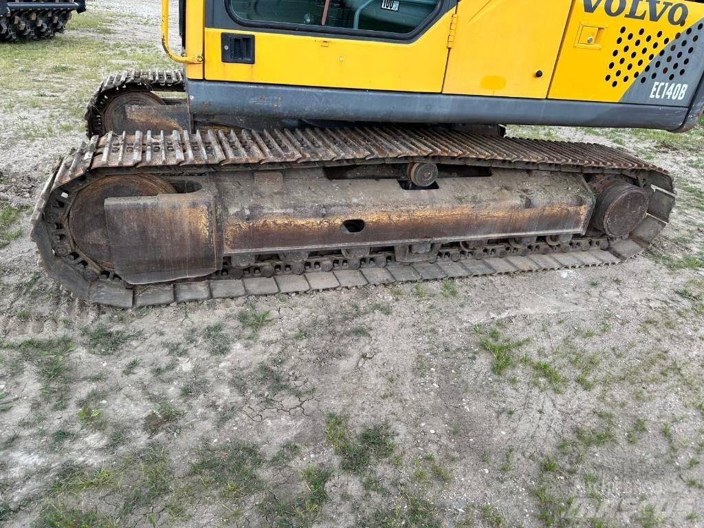 Volvo EC 140 B Telakaivukoneet
