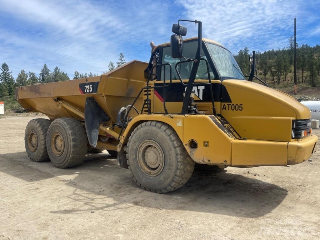 CAT 725 Dumpperit