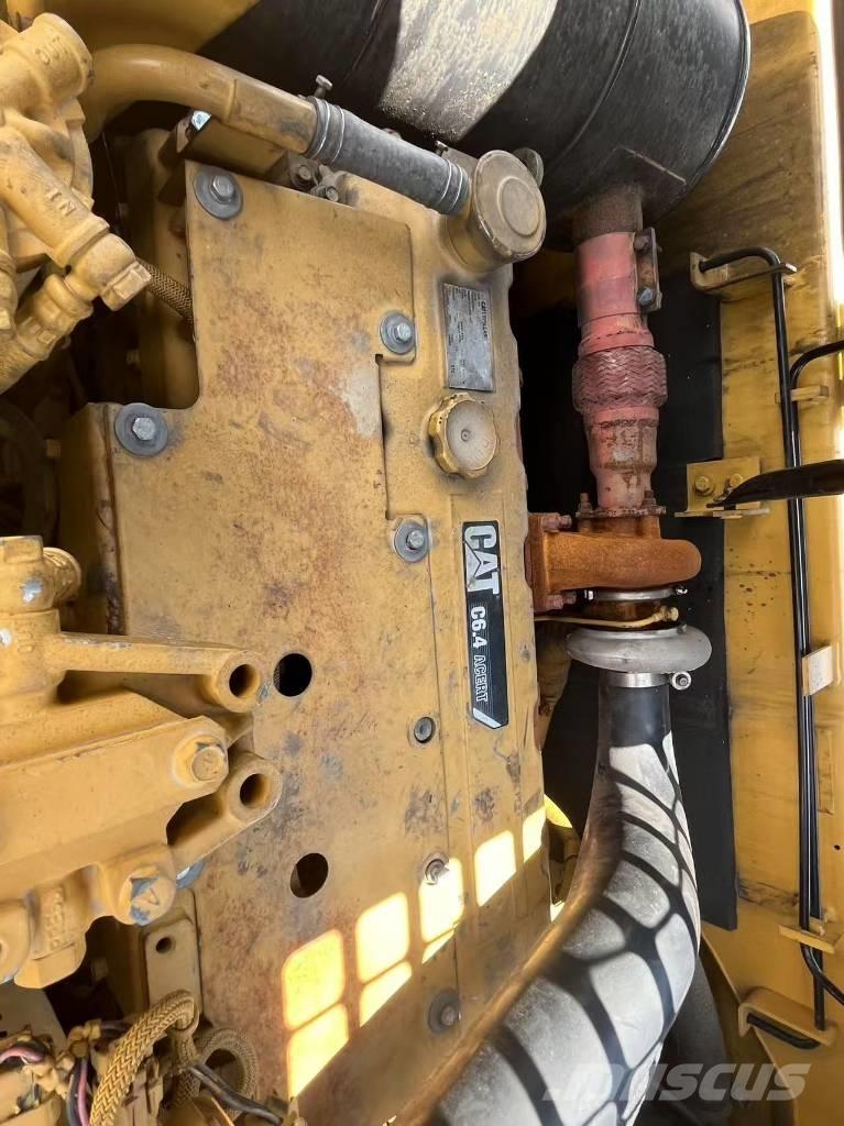 CAT 320d Telakaivukoneet