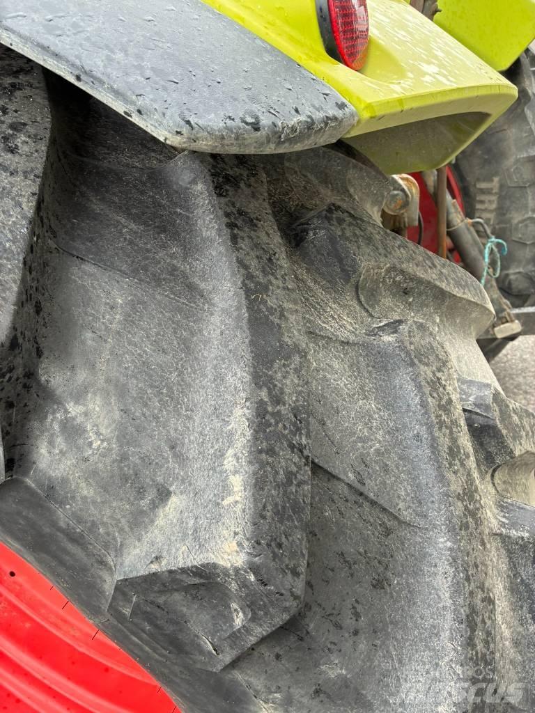 CLAAS 430 Traktorit