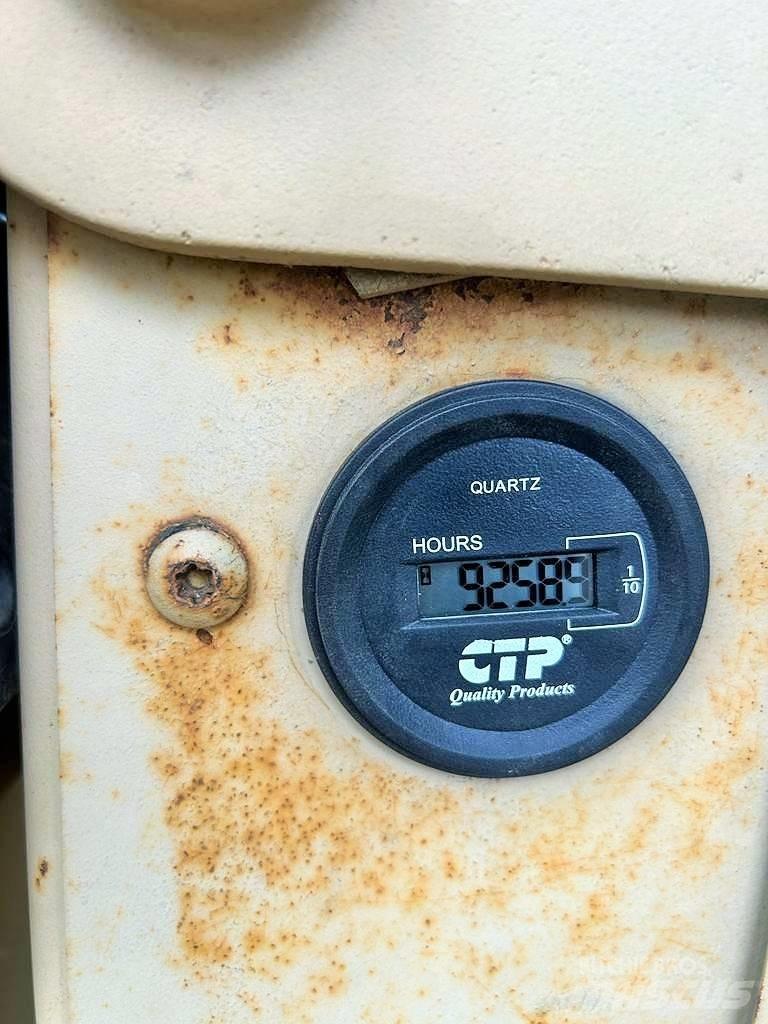 CAT 140 H Tiehöylät