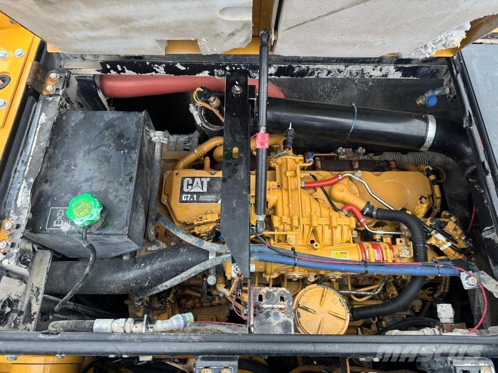 CAT MH3022 Jätteenkäsittelijät