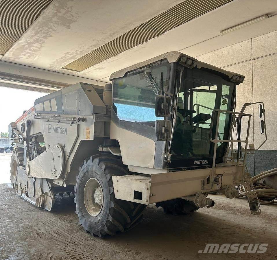 Wirtgen WR250i Asfaltin uusiokäyttölaitteet