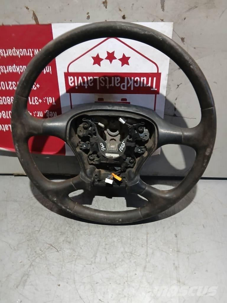 Scania P 420   1495393 Ohjaamot ja sisustat