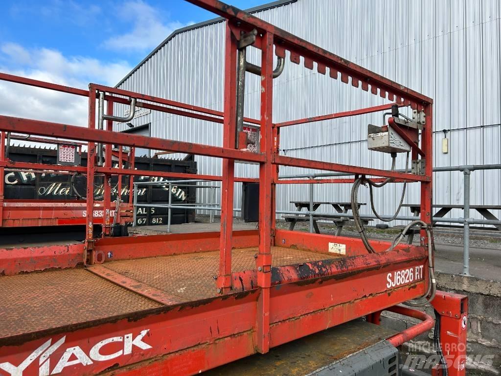 SkyJack SJ 6826 RT Saksilavat