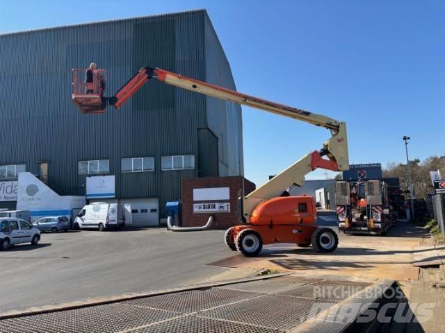 JLG 800 AJ Kuukulkijat