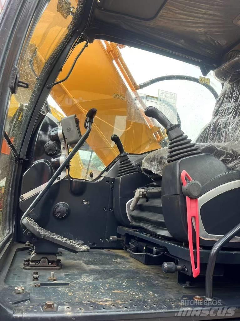Hyundai R220LC-9S Pyöräkaivukoneet