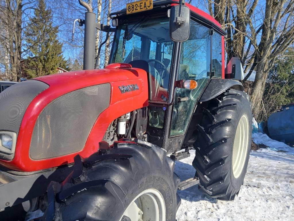 Valtra A 72 Traktorit