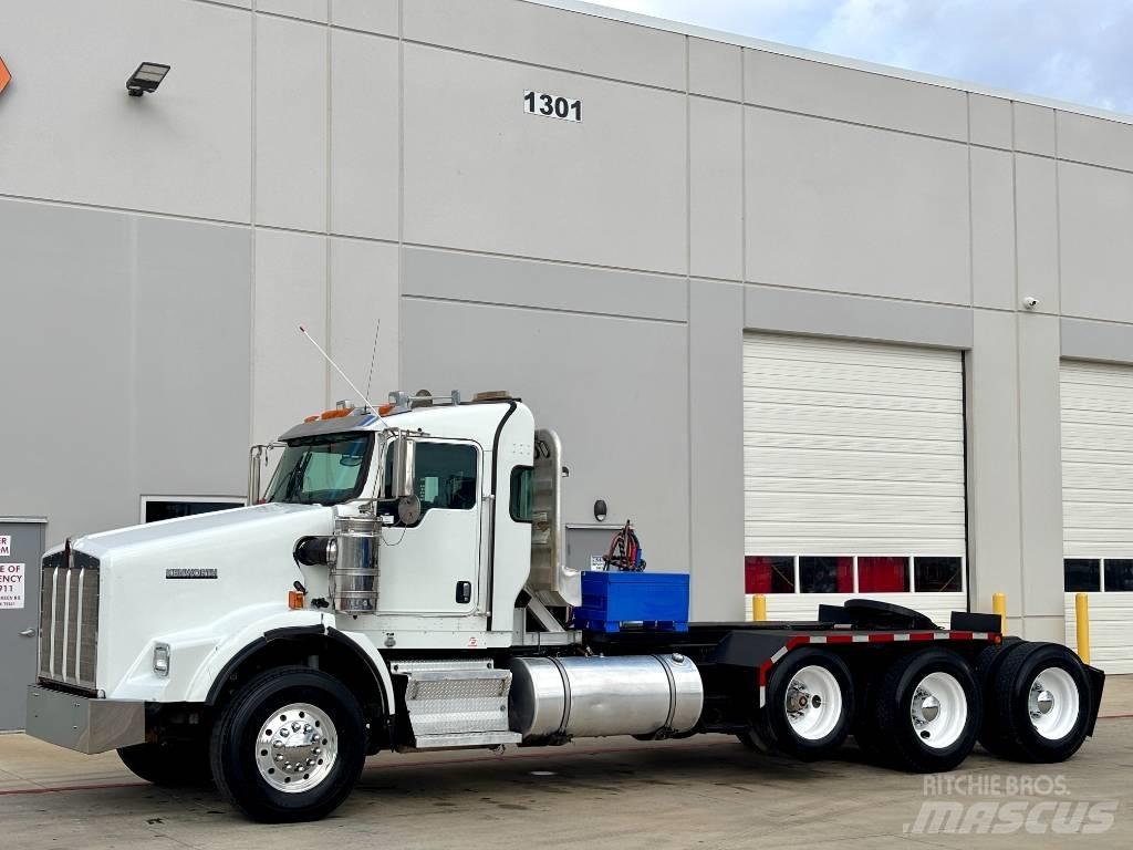 Kenworth T 800 Vetopöytäautot