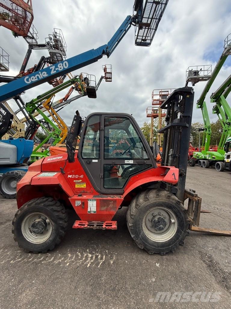 Manitou M30-4 ST3B Kurottajat