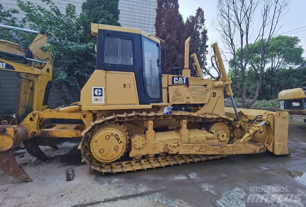 CAT D 7 G Telaketjupuskutraktorit