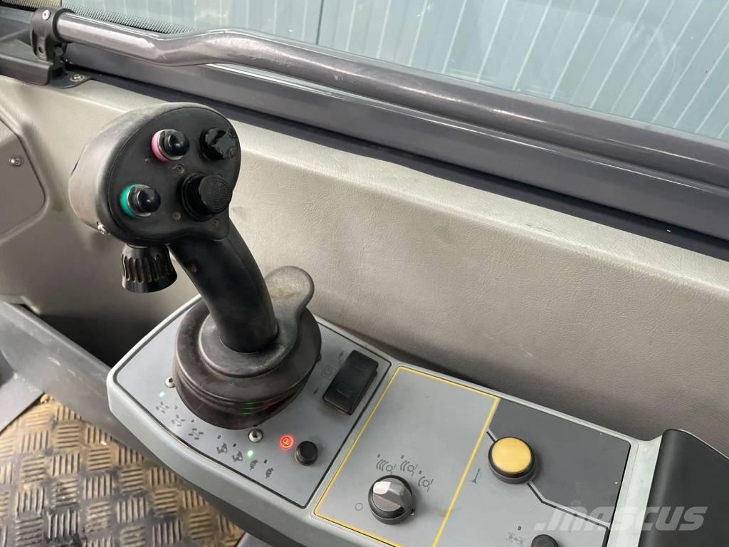 Wirtgen WR200XLi Tiivistyskoneet