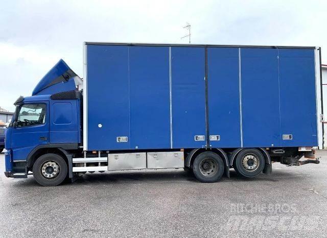 Volvo FM330 6x2 Umpikorikuorma-autot