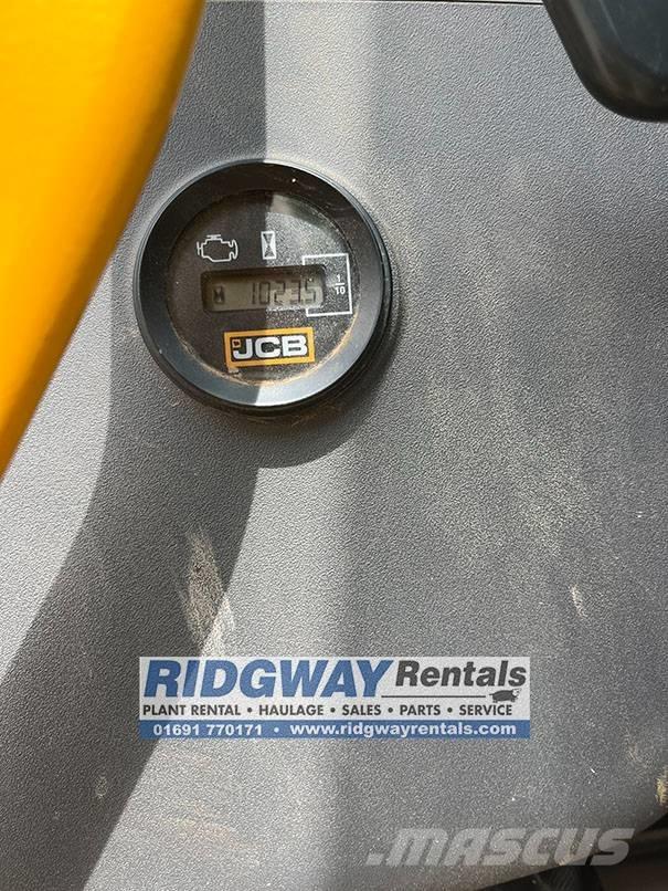 JCB 131 X L Telakaivukoneet
