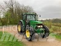John Deere 6800 Traktorit
